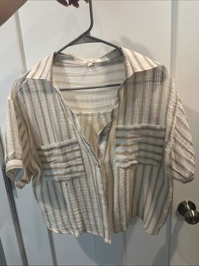 Love Notes Cream & Tan Striped Button-Down Shirt